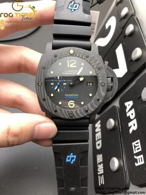 PAM616 Carbotech VSF Best Edition on Blue Logo Black Rubber Strap P.9000