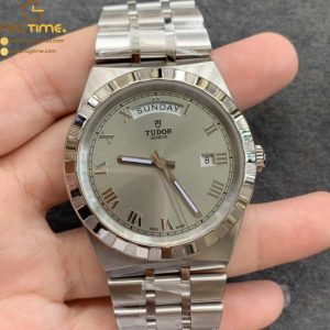 Tudor Royal SS Bezel V7F 1:1 Best Edition Sliver Dial on SS Bracelet A2834