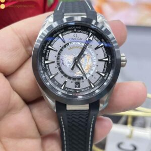 Aqua Terra GMT Worldtimer 43mm Titanium VSF 1:1 Best Edition on Rubber Strap A8938 Super Clone