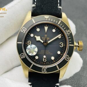Heritage Black Bay Bronze ZF Bronze MT5601